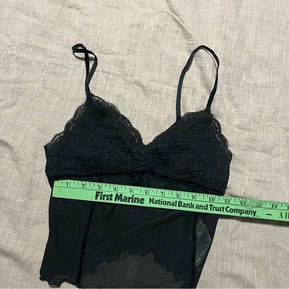 Kimchi Blue Urban Outfitters Black Lace Camisole Size Medium sexy club festival - Picture 7 of 7